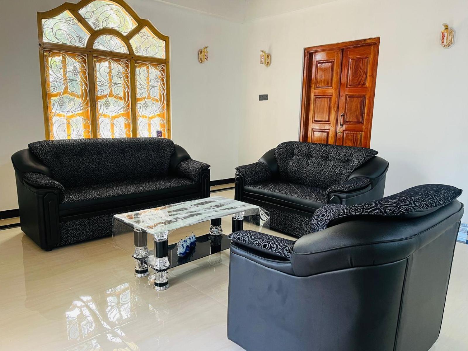 J & J Homestay Jaffna Exterior photo